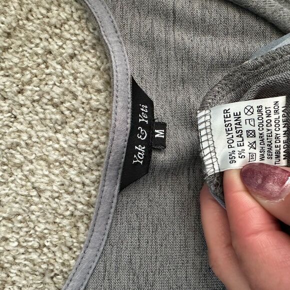 Yak & Yeti Grey oversized tunic - Picture 8 of 8